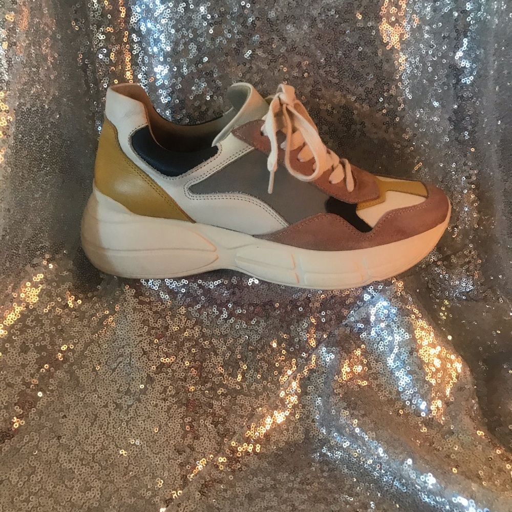 Steve Madden sneakers